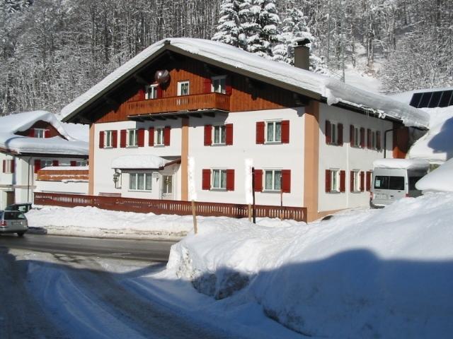 Haus Jochum Bed & Breakfast Langen am Arlberg Екстериор снимка